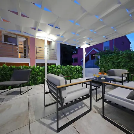 Amarena Zadarvillas