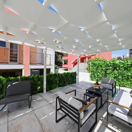 Amarena Zadarvillas